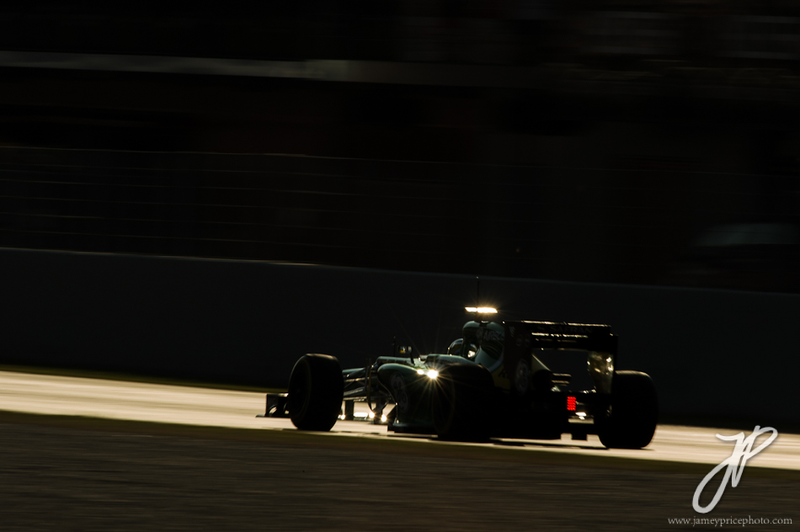 Illustration for article titled The Tense Beauty Of Formula One Practice In Barcelona